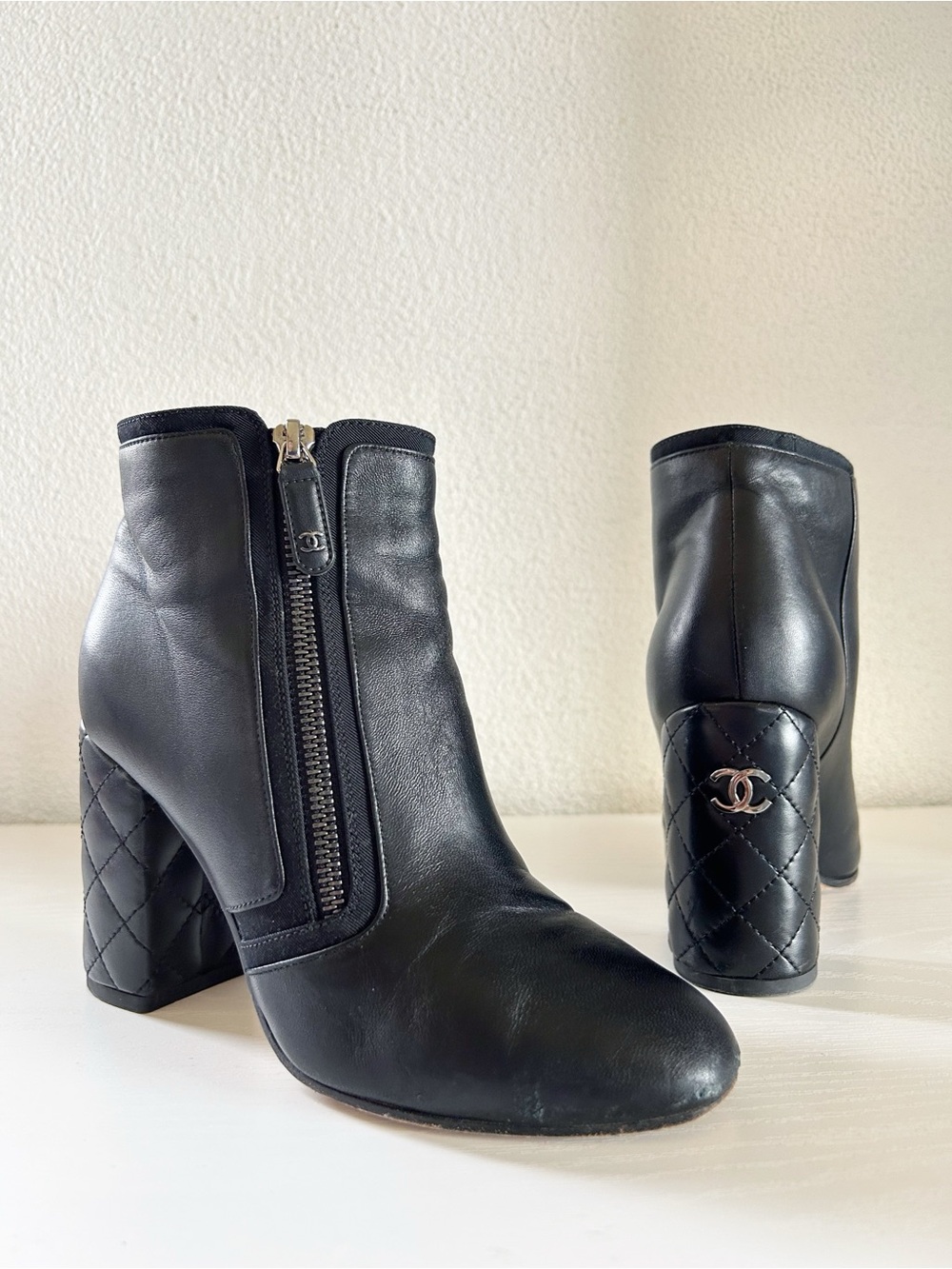 Chanel Black Quilted Leather CC Block Heel Ankle Boots Size EU 37